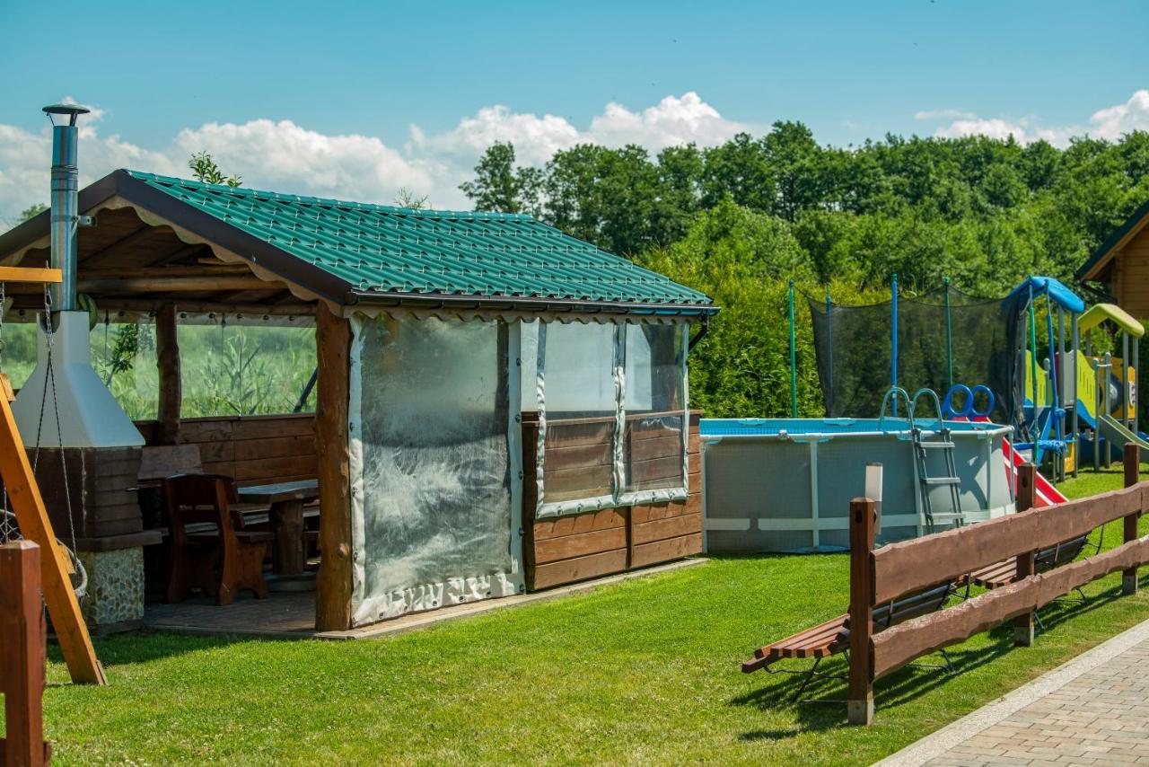 Domki, Apartamenty I Restauracja Wloczega Гонський Екстер'єр фото