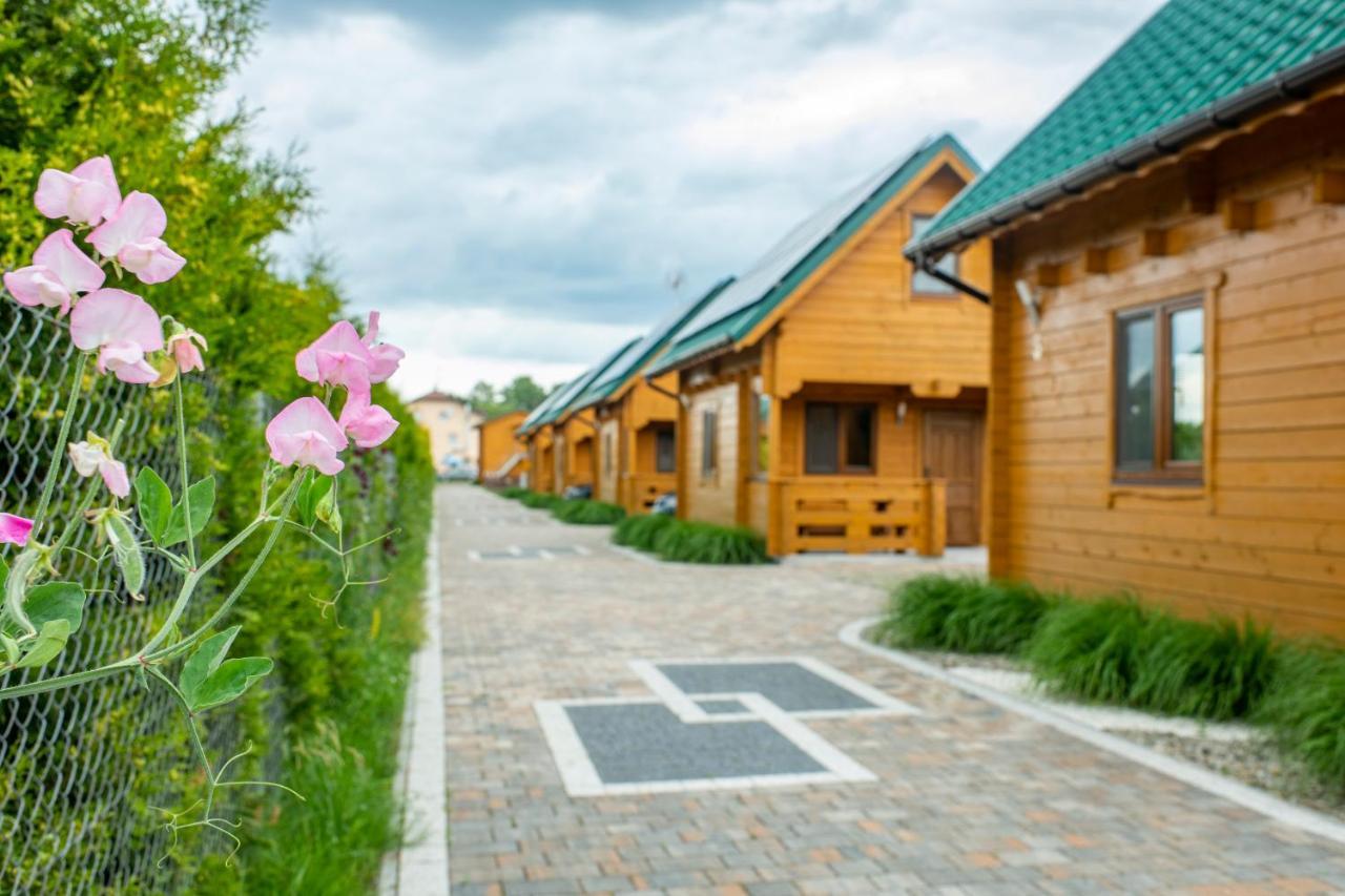 Domki, Apartamenty I Restauracja Wloczega Гонський Екстер'єр фото